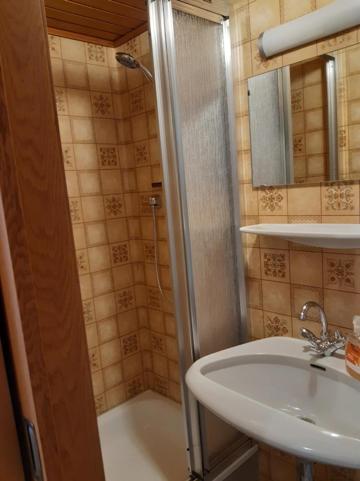 Pension Zu Hause Uttendorf Habitación foto