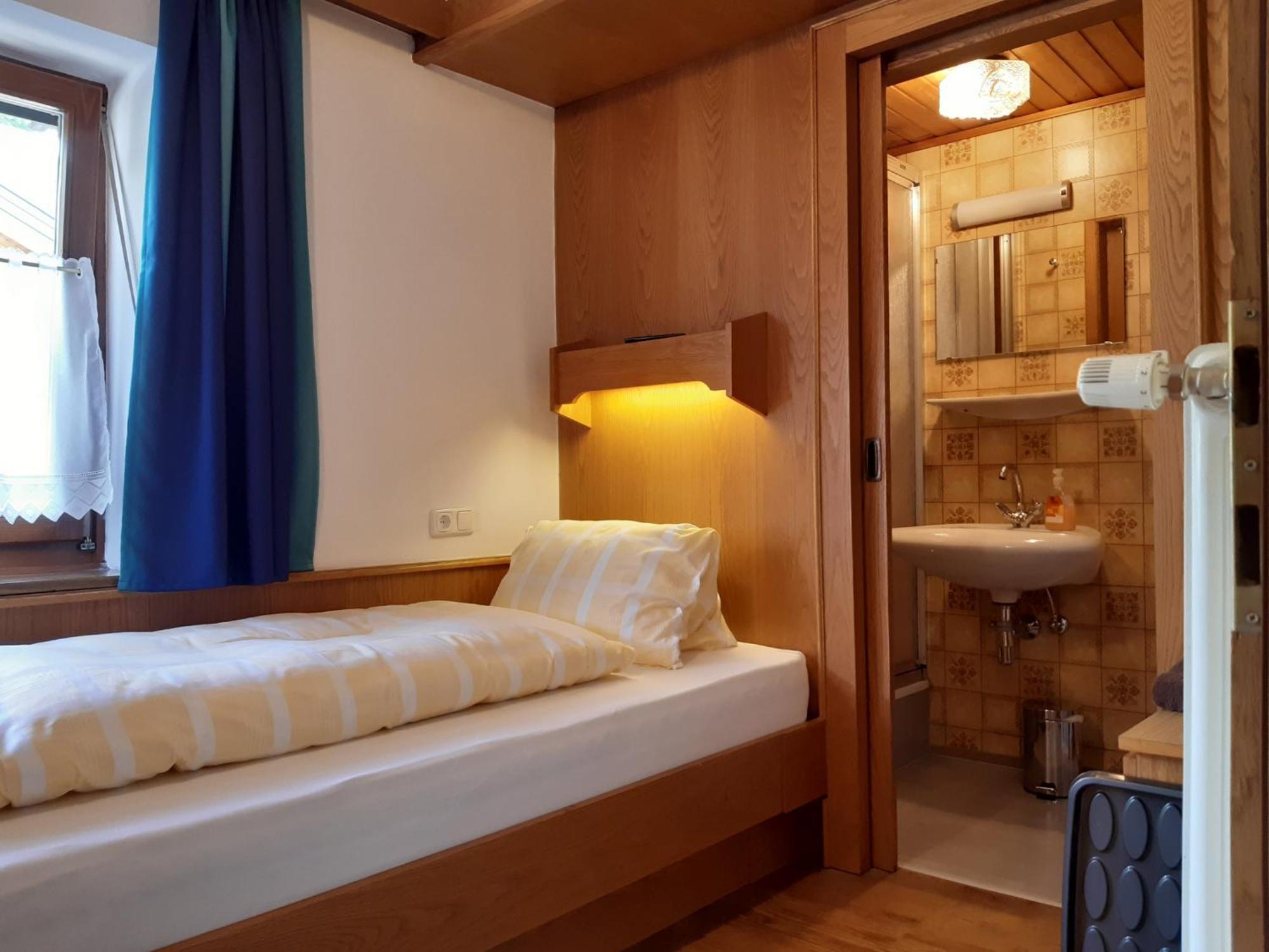 Pension Zu Hause Uttendorf Habitación foto