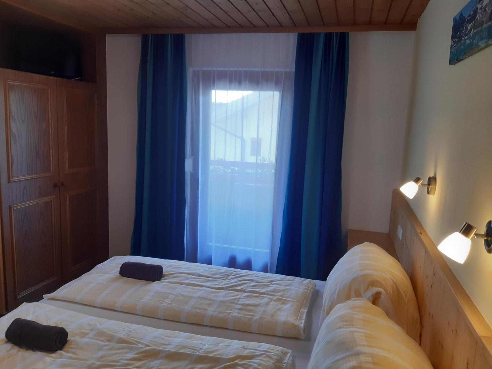 Pension Zu Hause Uttendorf Habitación foto